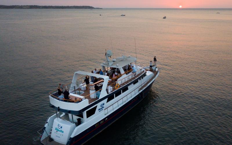 Sibarita Master Atardecer Tour | Una experiencia mágica mientras el sol se esconde tras el mar