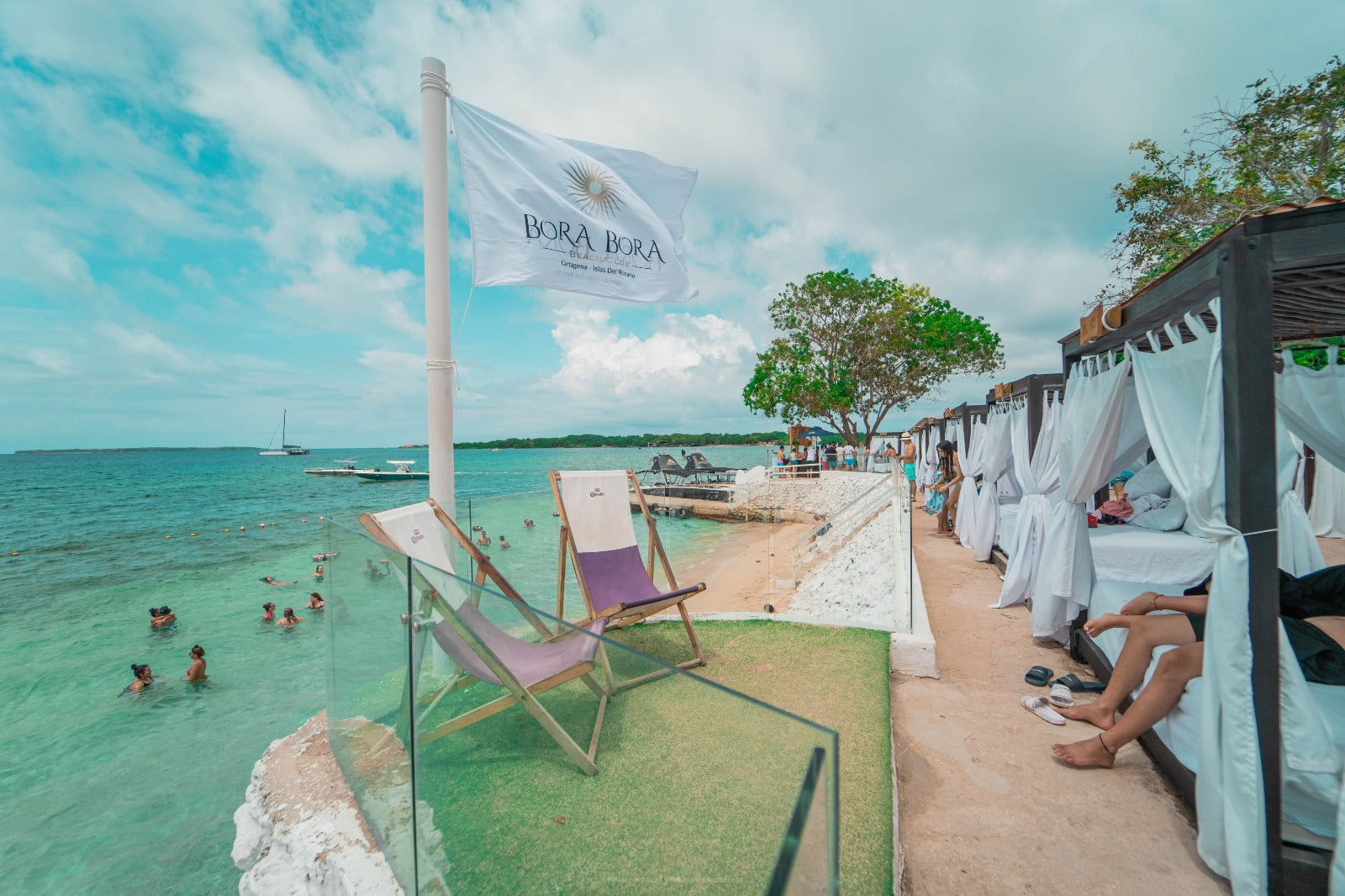Bora Bora Club - Rosario Island | Party, sun, and fun in the most vibrant paradise in the Colombian Caribbean.