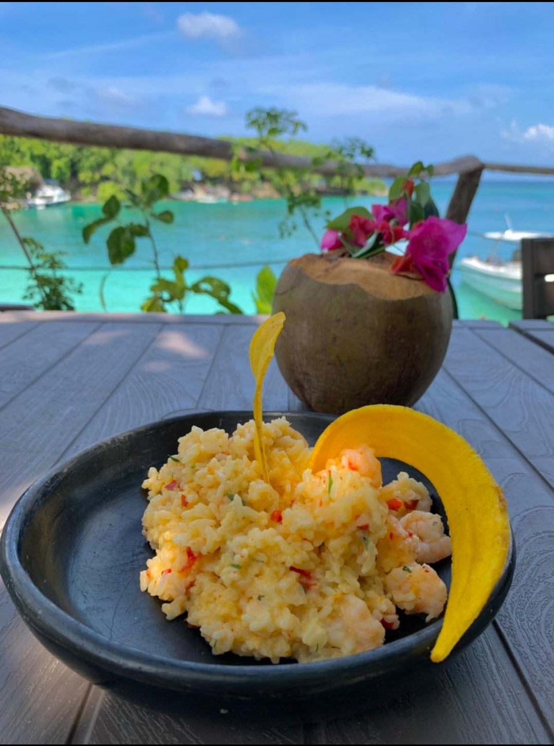 PA’UE Beach Lounge – Islas del Rosario | Lujo caribeño, naturaleza y diversión frente al mar