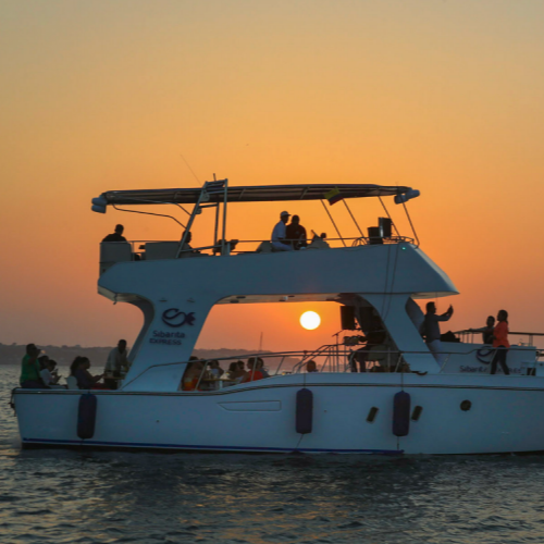 Sibarita Express Atardecer Tour | Navega, brinda y contempla la magia del Caribe