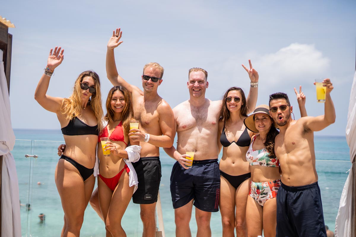 Bora Bora Club - Rosario Island | Party, sun, and fun in the most vibrant paradise in the Colombian Caribbean.