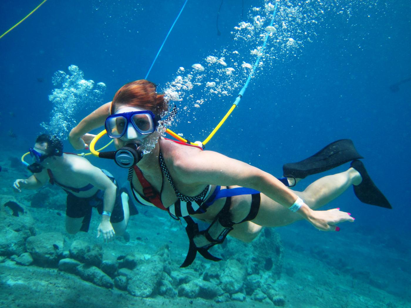 Snuba en San Andrés Isla | Explora el mundo marino sin tanques, sin experiencia y en total seguridad