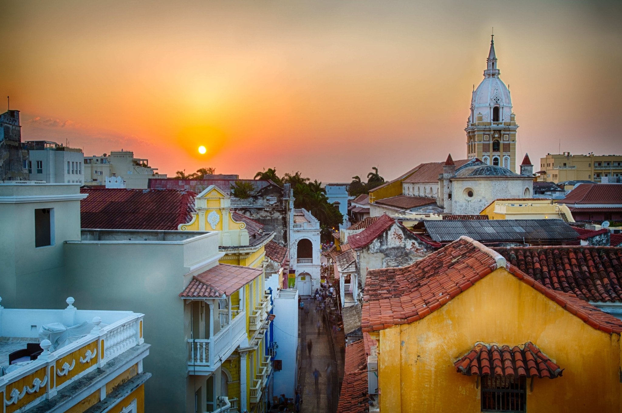 City Tour en Cartagena | Recorrido por la Ciudad Amurallada y Getsemaní con Guía Local - Live Vacations Tours