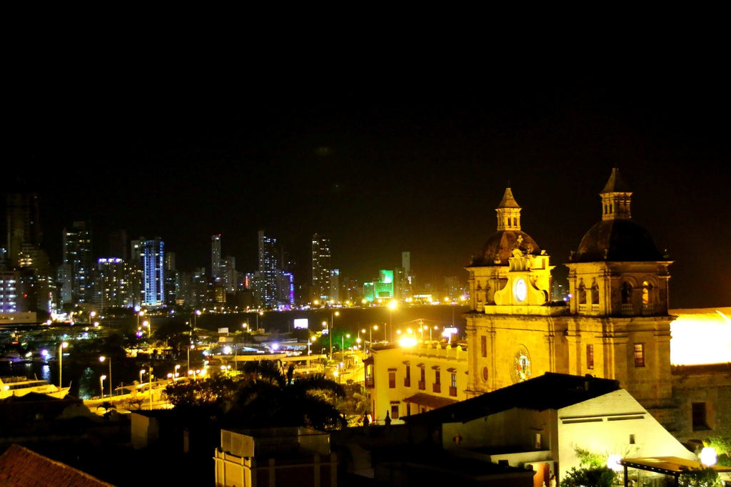 City Tour en Cartagena | Recorrido por la Ciudad Amurallada y Getsemaní con Guía Local - Live Vacations Tours