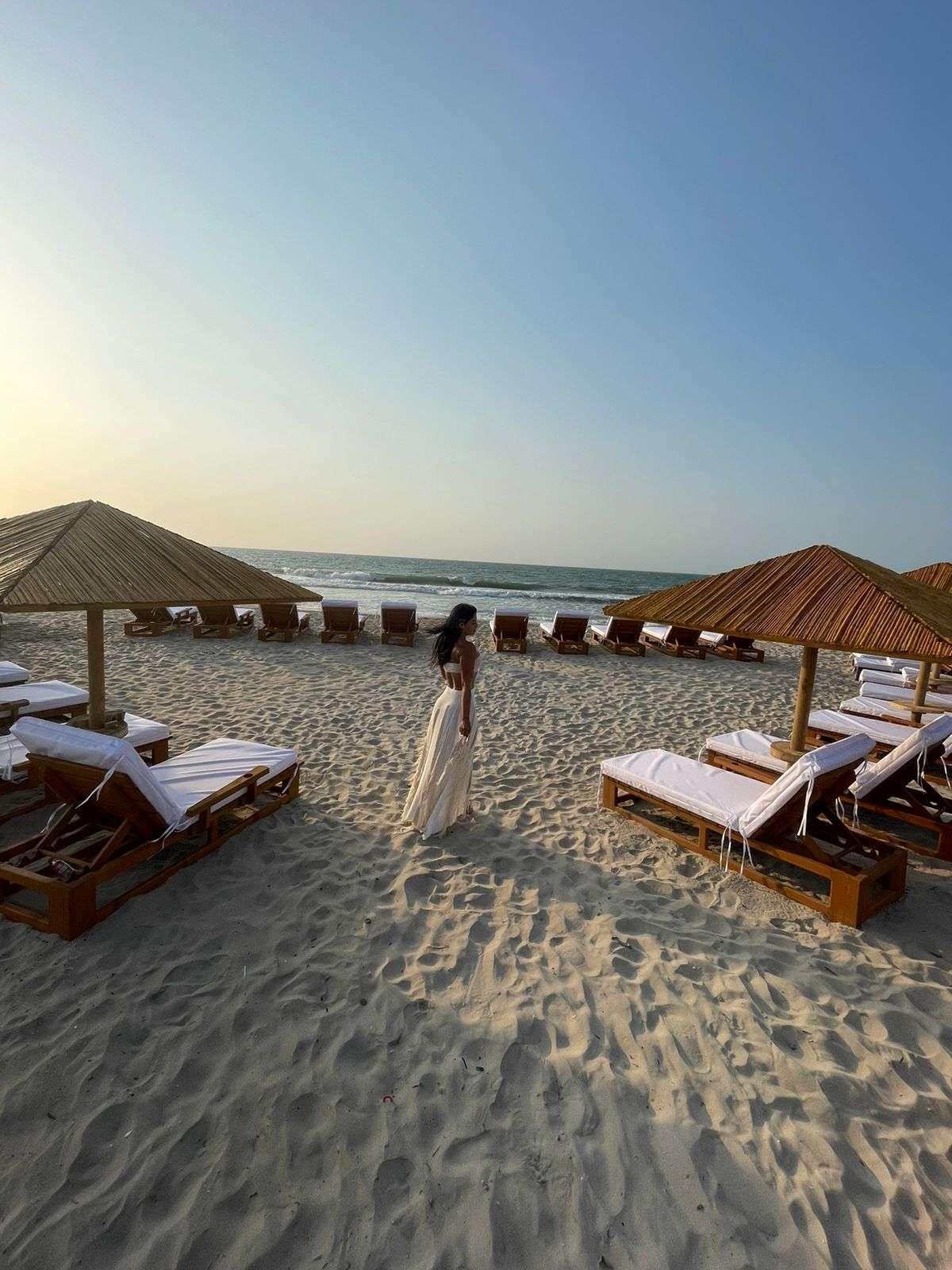 Ancestral Lounge Beach Club – Isla Tierra Bomba | Un día exclusivo entre lujo, sabor y mar caribeño - Live Vacations Tours