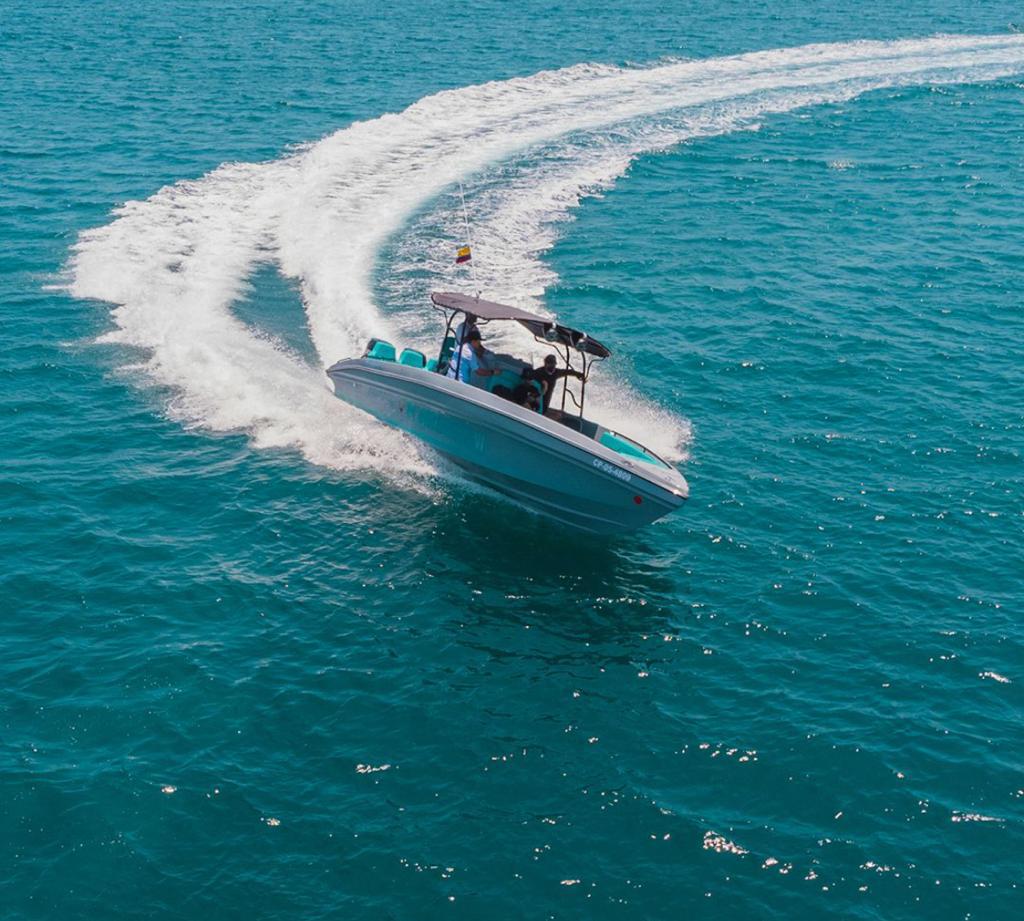 Lancha deportiva 29ft para 10 pax - Poseidon