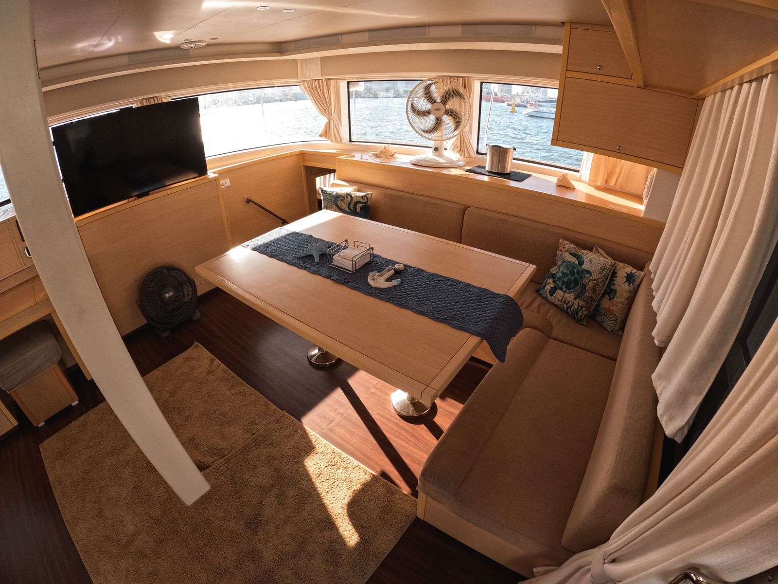 Katamaran 56 ft - Sea Warrios - Live Vacations Tours