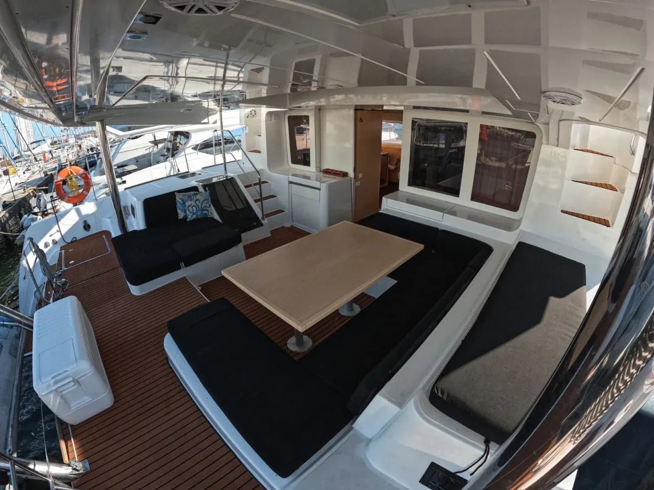 Katamaran 56 ft - Sea Warrios - Live Vacations Tours