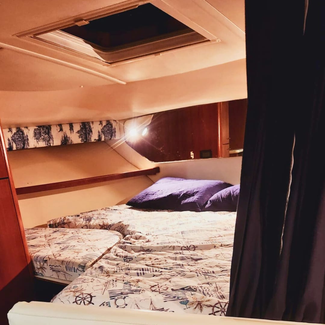 Yate Privado Tiara 31ft para 12 pax - La Lokal