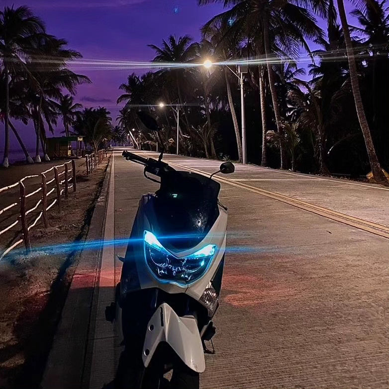 Motorcycle Rental - NMAX - San Andres | Total freedom to explore the island at your own pace
