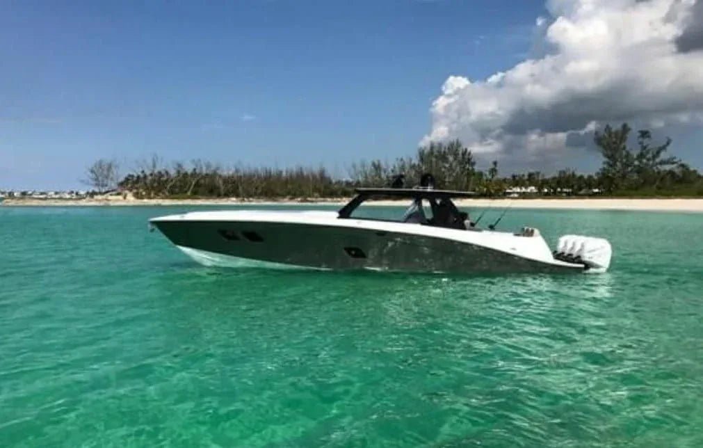 Yate Privado para 15 pax - Black Panther - Live Vacations Tours