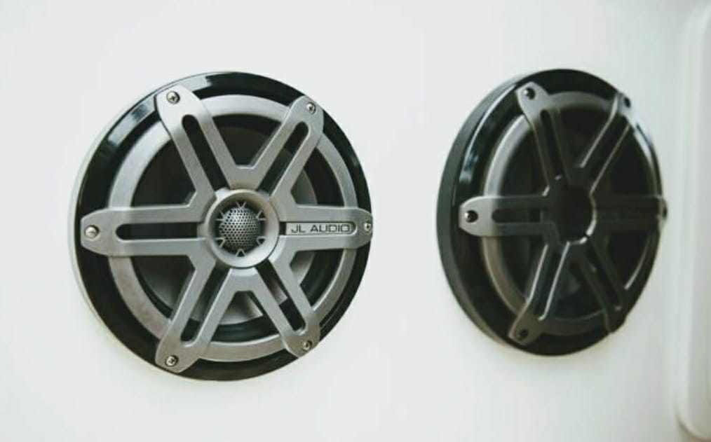 Yate Privado para 15 pax - Black Panther