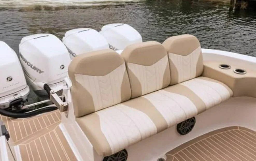 Yate Privado para 15 pax - Black Panther - Live Vacations Tours