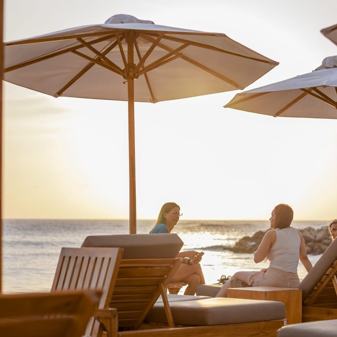 Walla Club de Playa Cartagena | gastronomía caribeña, piscina y música en vivo en Laguito