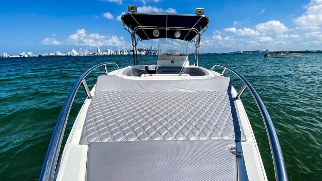 Lancha Deportiva 34ft para 14 pax - Sofia Isabelle