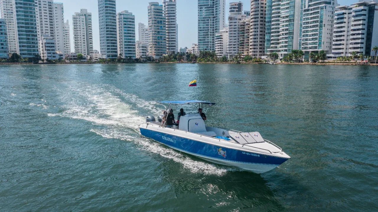 Lancha Deportiva 14 pax - 34ft - Live Vacations Tours