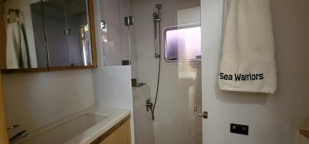 Katamaran 56 ft - Sea Warrios - Live Vacations Tours