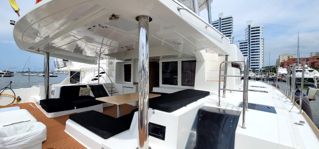 Katamaran 56 ft - Sea Warrios - Live Vacations Tours