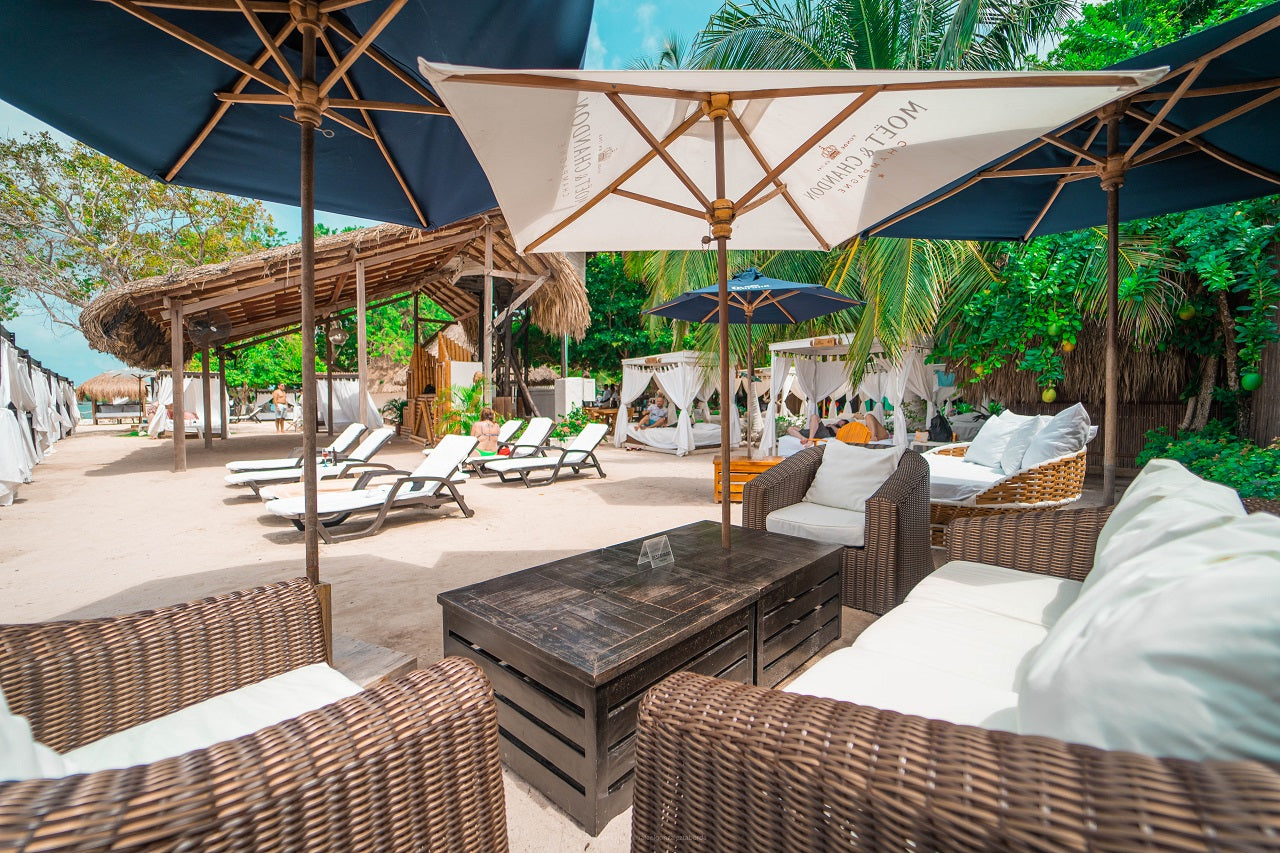 Bora Bora Club - Rosario Island | Party, sun, and fun in the most vibrant paradise in the Colombian Caribbean.