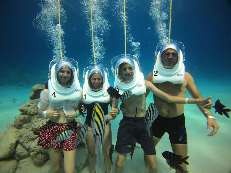 Aquanautas San Andrés | Caminata submarina en el mar de los siete colores - Live Vacations Tours