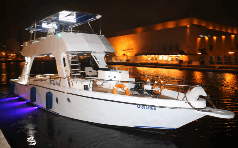 Sibarita Express Atardecer Tour | Navega, brinda y contempla la magia del Caribe - Live Vacations Tours