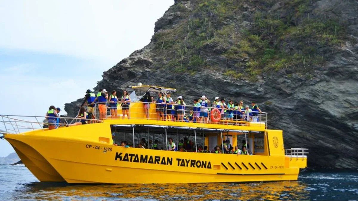 Katamaran de Dia - Santa Marta - Live Vacations Tours