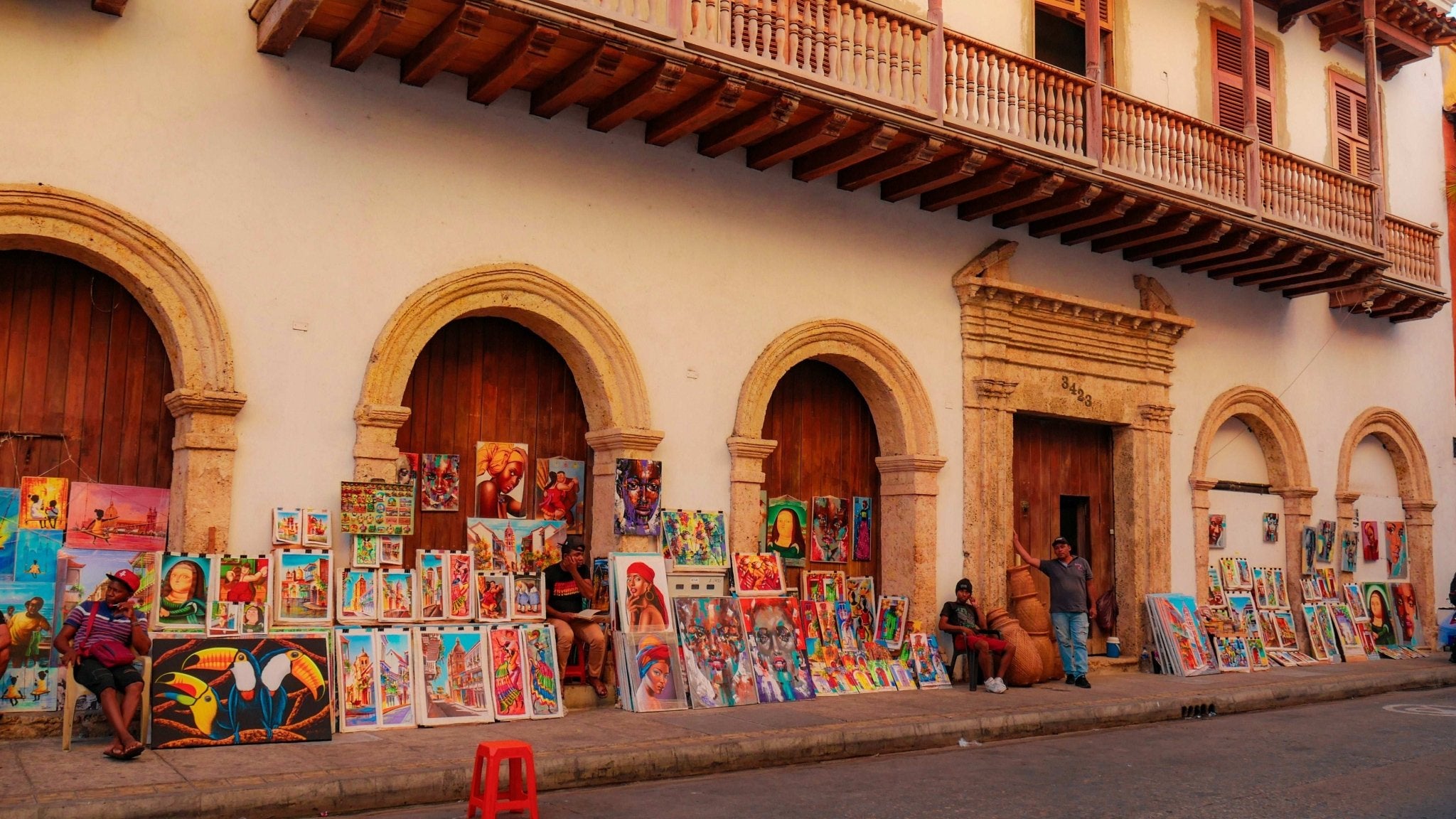 City Tour en Cartagena | Recorrido por la Ciudad Amurallada y Getsemaní con Guía Local - Live Vacations Tours