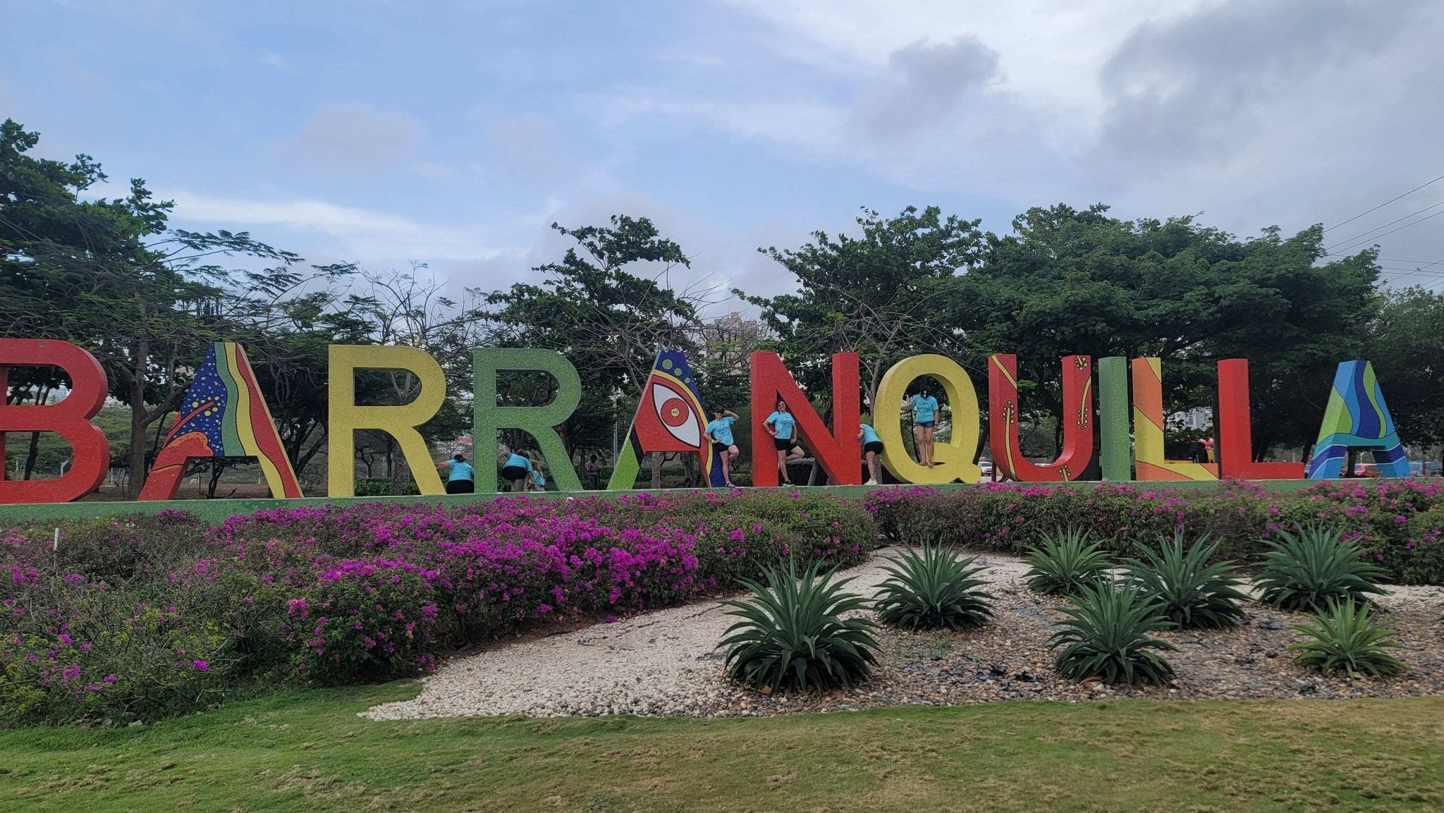 Tour a Barranquilla desde Cartagena | cultura, gastronomía y tour completo en un día - Live Vacations Tours