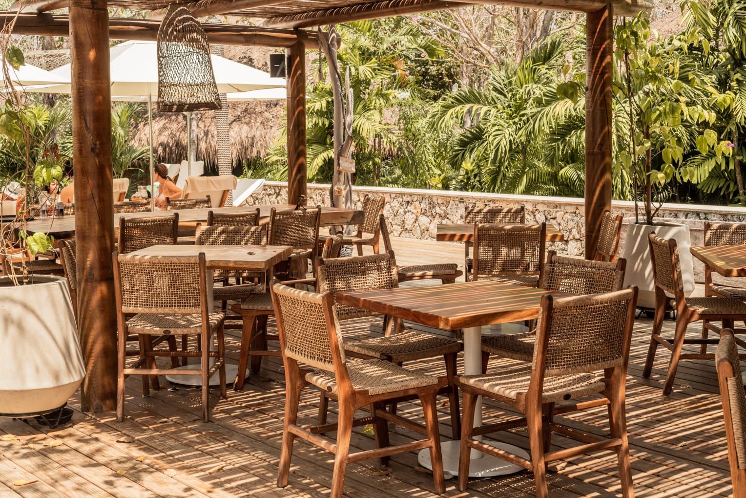 Pasadía en Makani Beach Club Cartagena: traslado, zona exclusiva y cóctel incluido