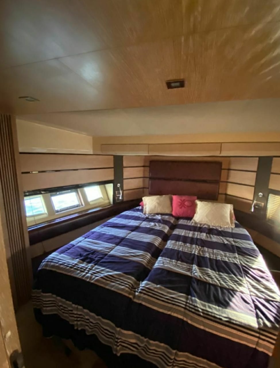 Yate Privado para 18 pax – Copacetic 64’