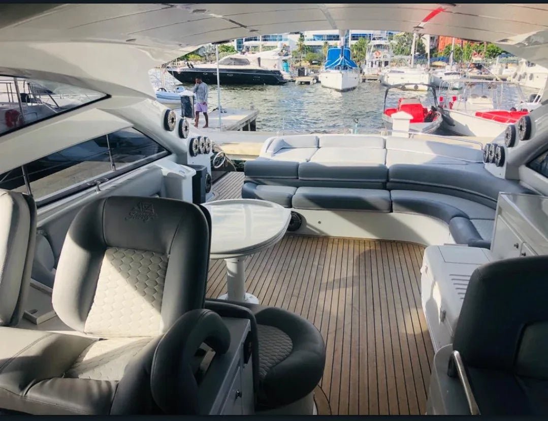 Yate de Lujo para 15 pax - Perching 56 - Live Vacations Tours