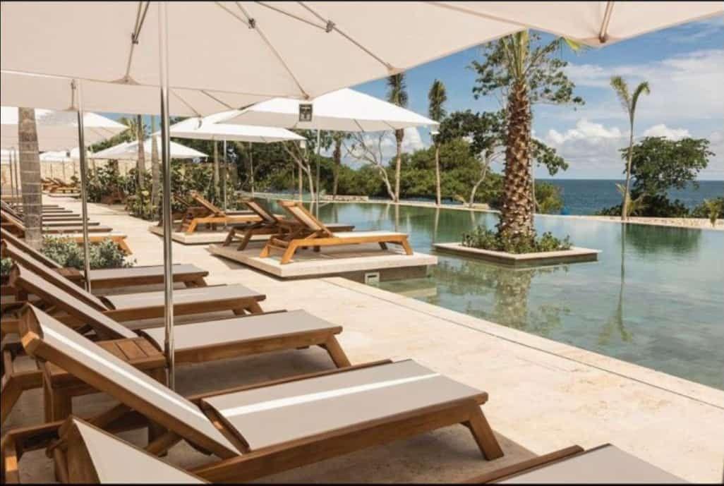 Pasadía en Makani Beach Club Cartagena: traslado, zona exclusiva y cóctel incluido - Live Vacations Tours