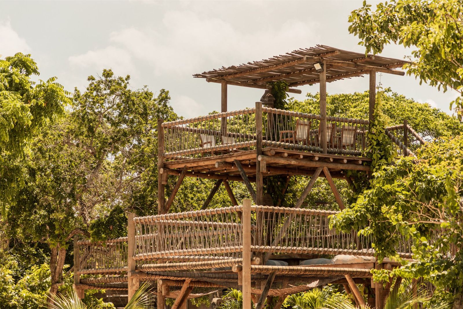 Pasadía en Makani Beach Club Cartagena: traslado, zona exclusiva y cóctel incluido