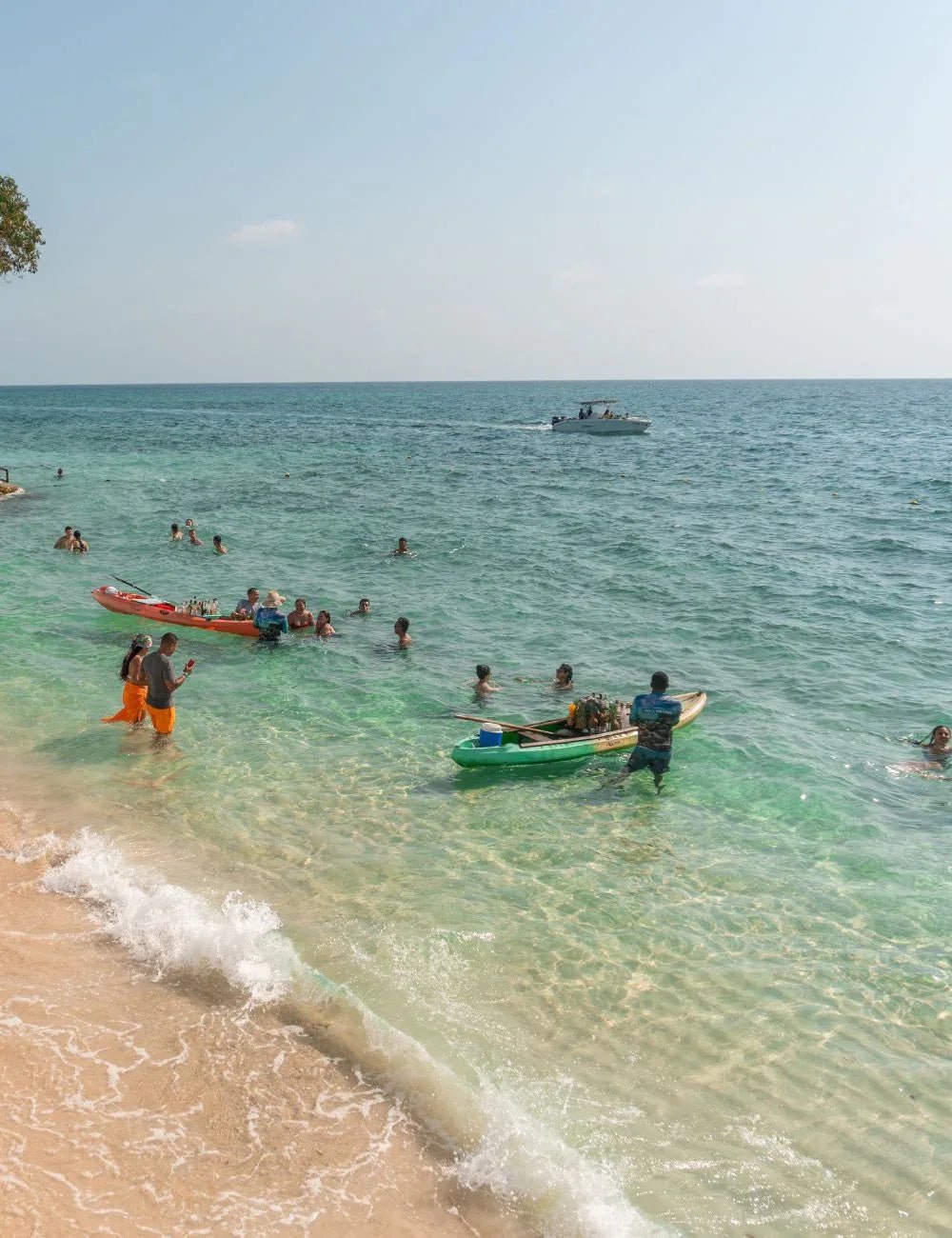 Tour Islas Paraíso Caribe Colombiano |Excursión de Un Día a Bora Bora, Islabela y Pao Pao - Live Vacations Tours