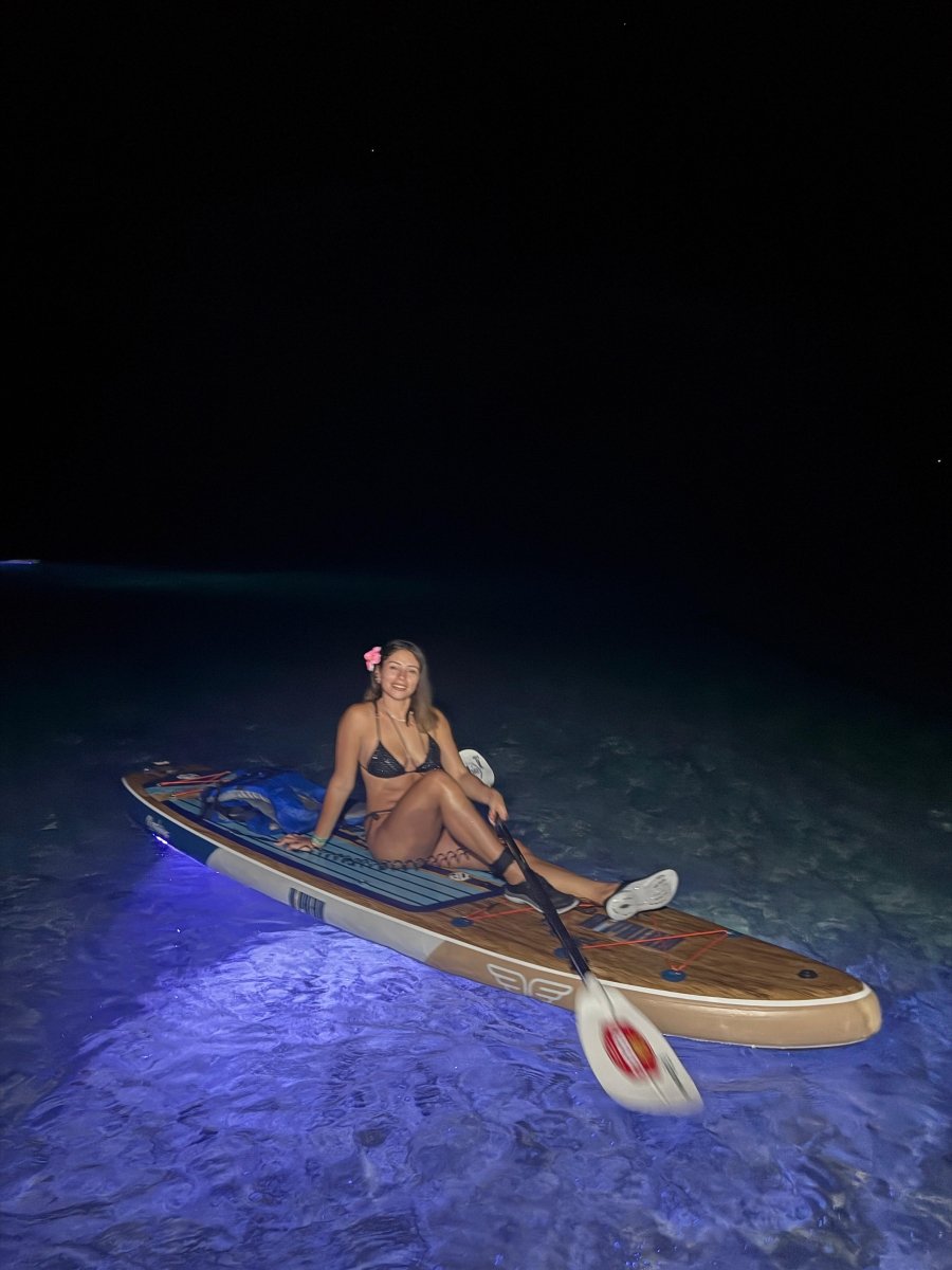 Tour Paddleboard Nocturno en San Andrés - Live Vacations Tours