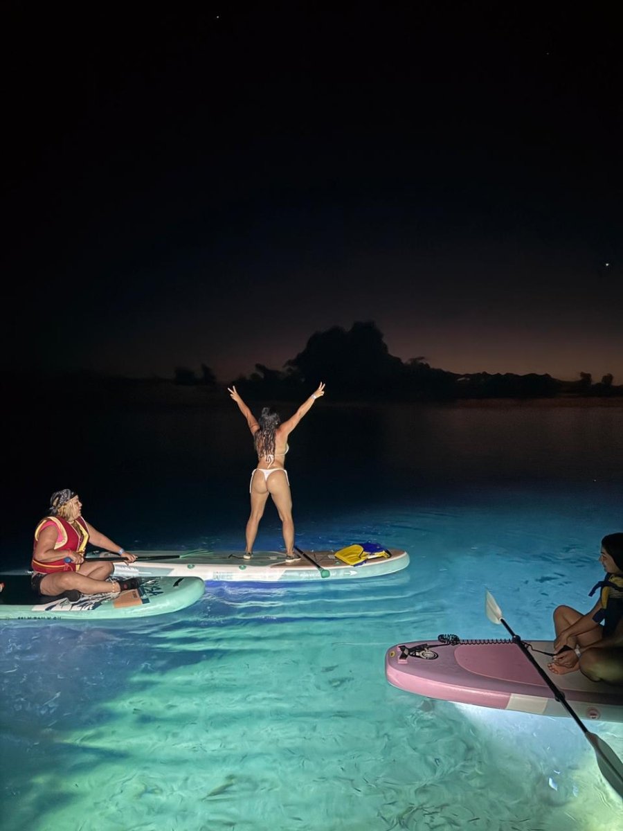 Tour Paddleboard Nocturno en San Andrés - Live Vacations Tours
