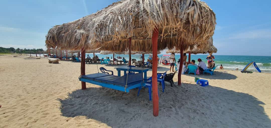Playa Linda - Tierra Bomba Island | Oceanfront day trip to Tierra Bomba's most exclusive beach