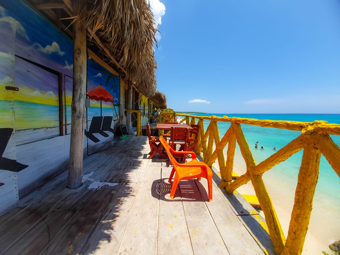 Playa Blanca - Barú Island | Sail between coral islands and relax on one of the most beautiful beaches in the Caribbean.