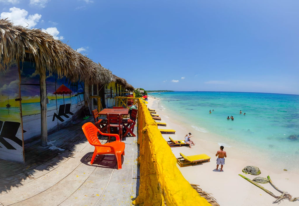 Playa Blanca - Barú Island | Sail between coral islands and relax on one of the most beautiful beaches in the Caribbean.