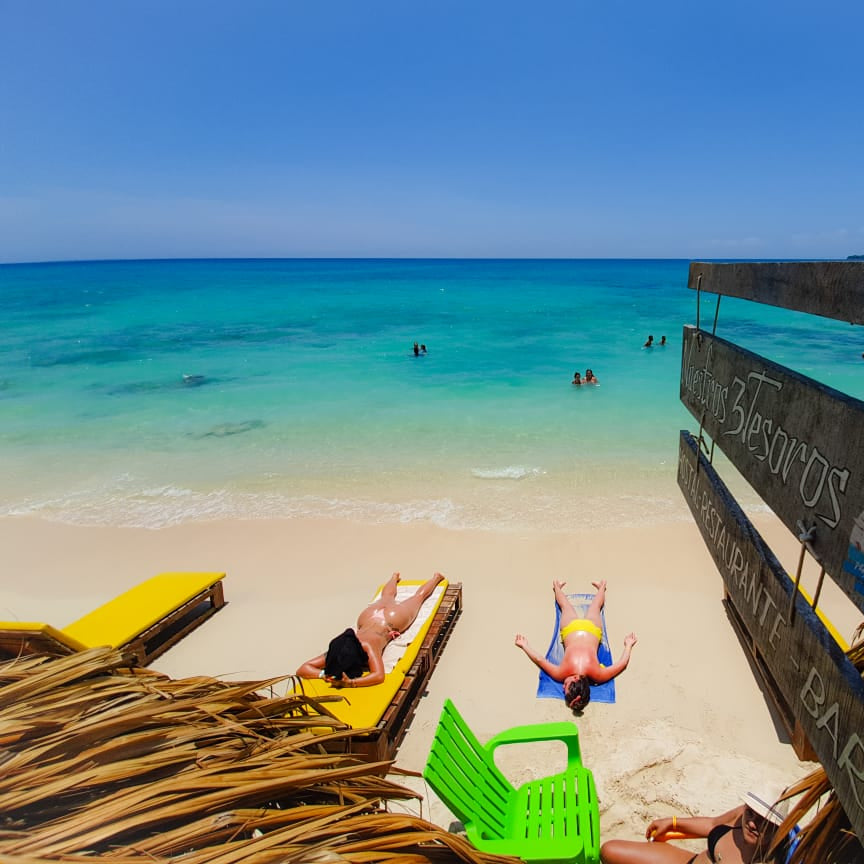 Playa Blanca - Barú Island | Sail between coral islands and relax on one of the most beautiful beaches in the Caribbean.