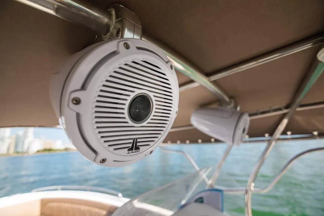 Lancha Deportiva para 10 pax - 29ft - Live Vacations Tours