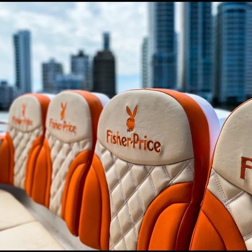 Lancha Privada para 10 pax - Fisher Price 30FIT