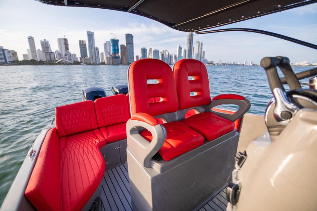 Lancha Deportiva 8 pax - 29ft SeaHub