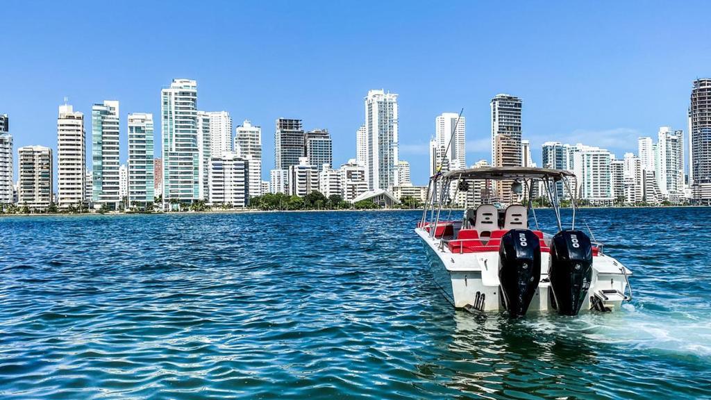 Lancha Deportiva 38 ft para 16 pax - Arrecife