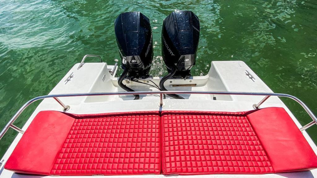 Lancha Deportiva 38 ft para 16 pax - Arrecife