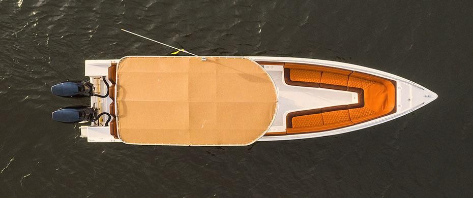 Lancha Privada – Makaira | Navega con libertad, estilo y confort por el Caribe colombiano