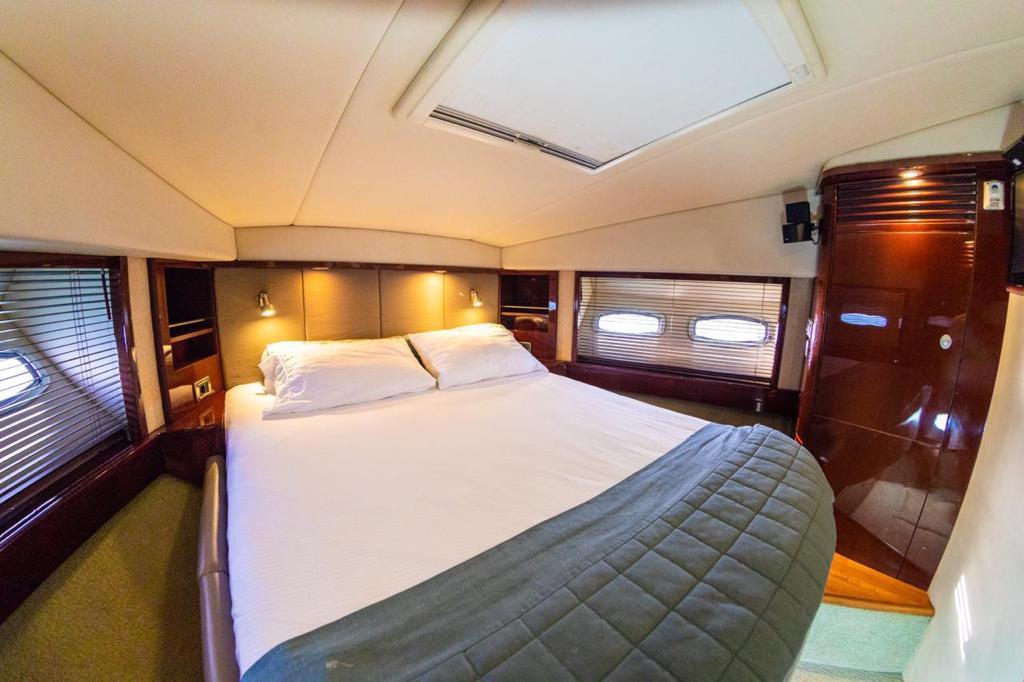 Yate Privado en Cartagena |  Tu día perfecto en el paraíso comienza a bordo