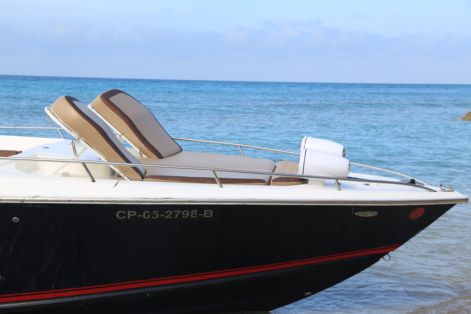 Lancha Deportiva 20 pax - Bravo 41ft