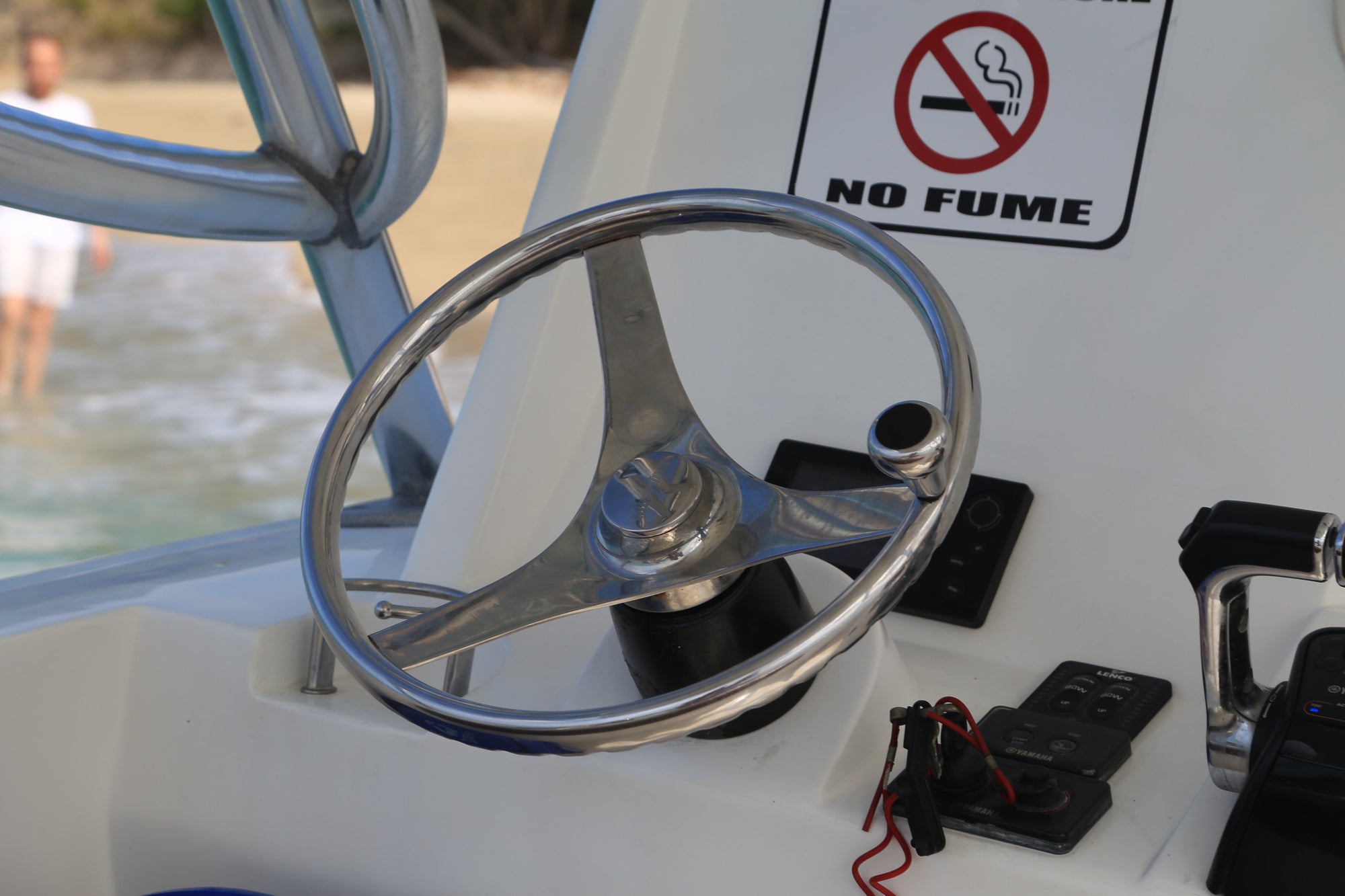 Lancha Deportiva 20 pax - Bravo 41ft