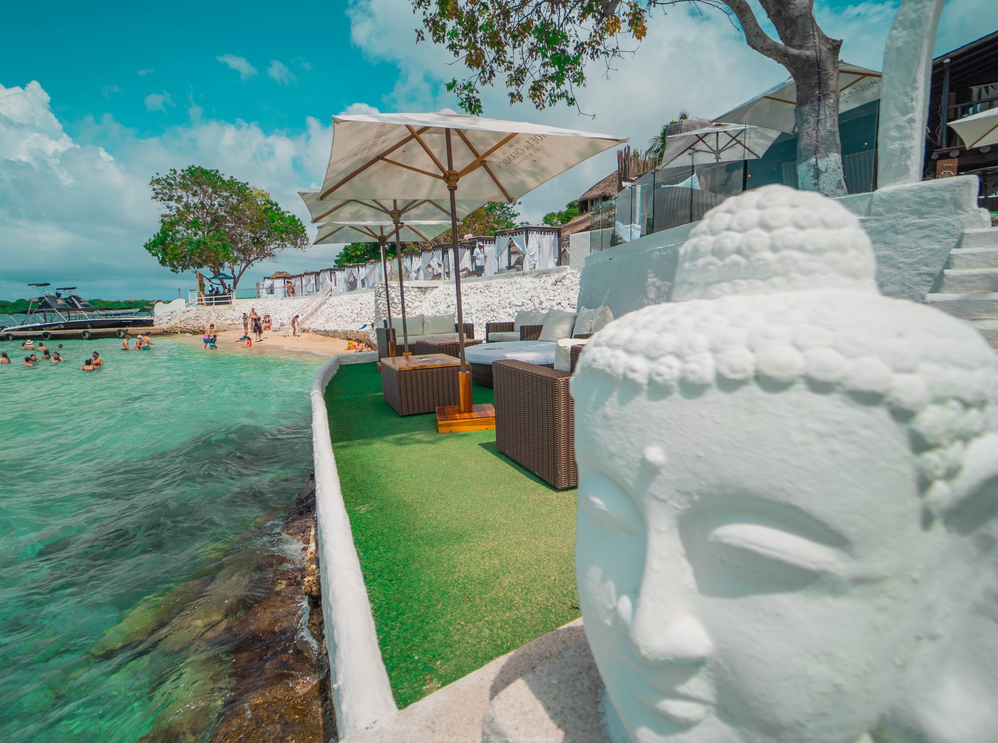 Bora Bora VIP - Rosario Islands | Party, sun, and flavor in the heart of the Colombian Caribbean.